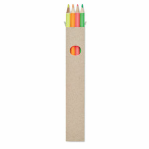 4 crayons surligneurs dans une